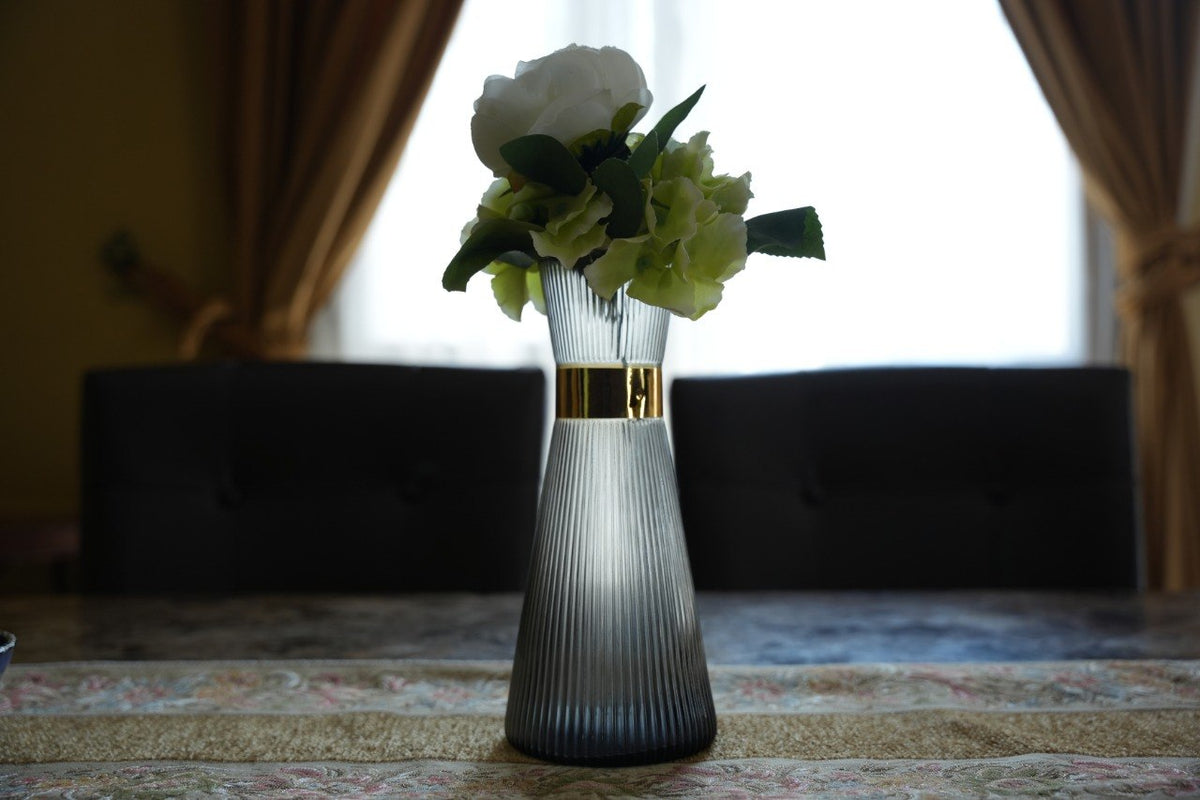 Decorative Objects & Vases